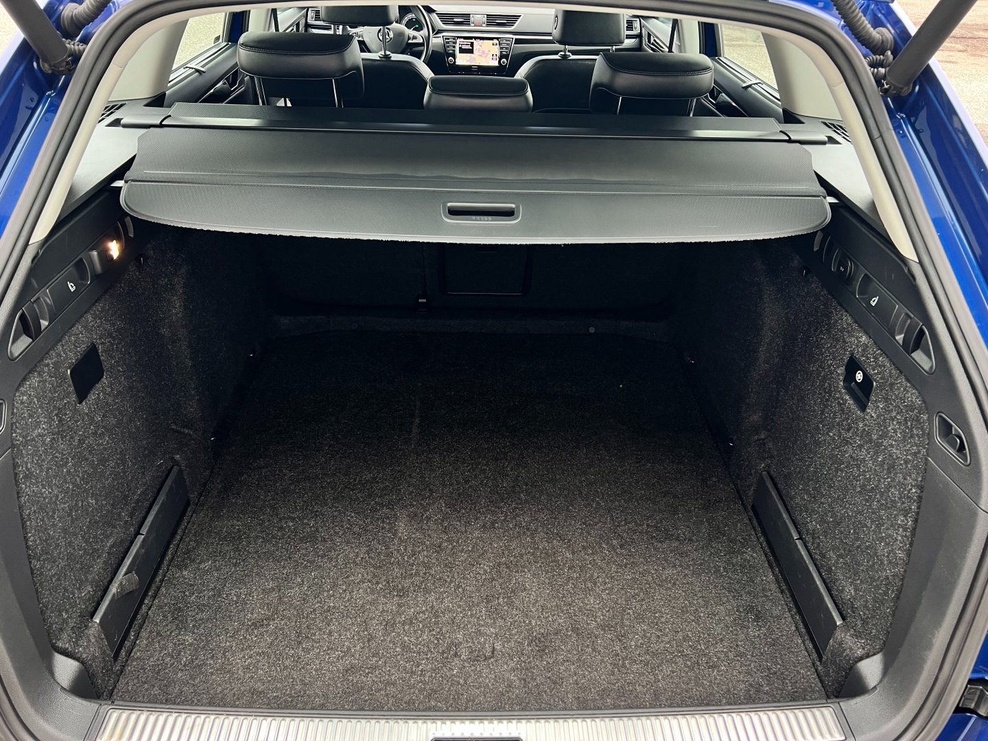 Škoda Superb 2.0TDi 140kW 4x4 L&K, ACC, DPH