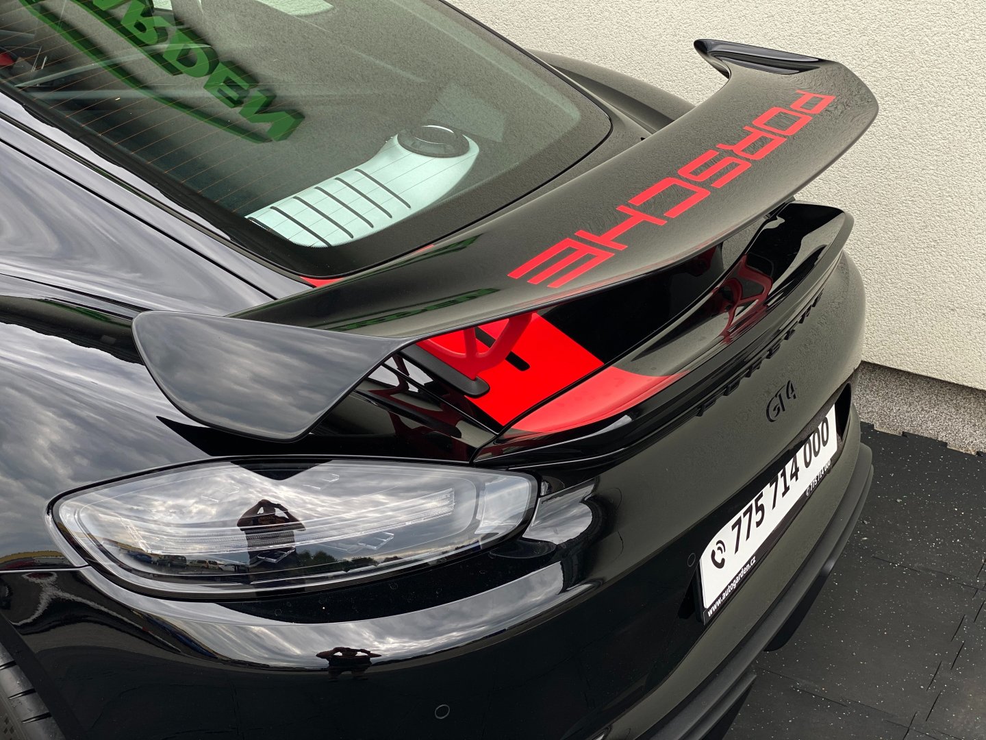 Porsche Cayman GT4 Sports Cup keramické brzdy