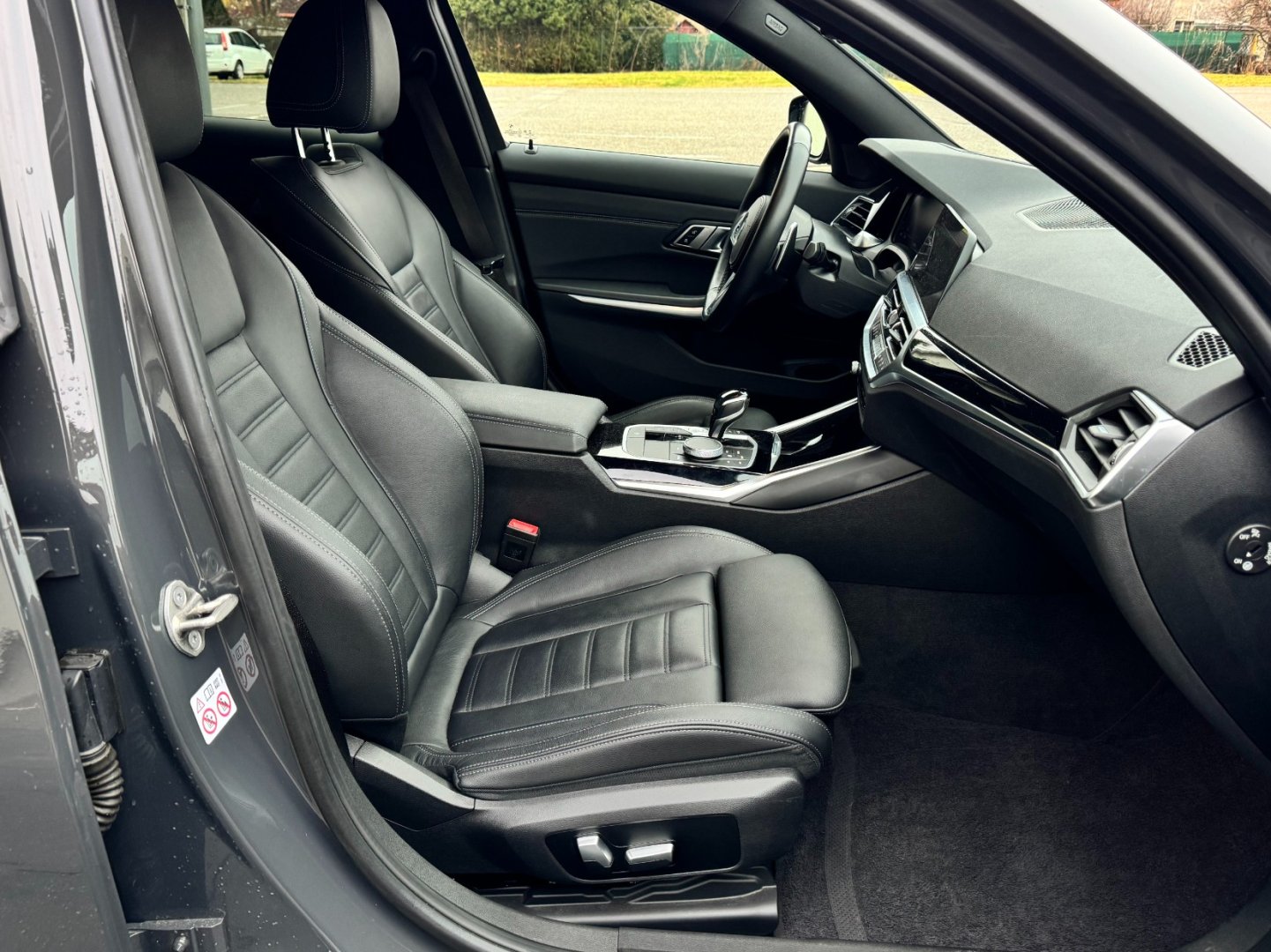 BMW Řada 3 330d X-Drive 210kW M-paket