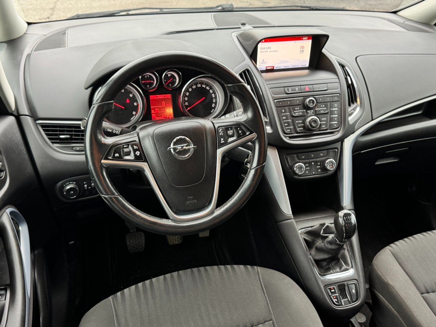 Opel Zafira 1.6CDTi 100kW 7míst, tažné