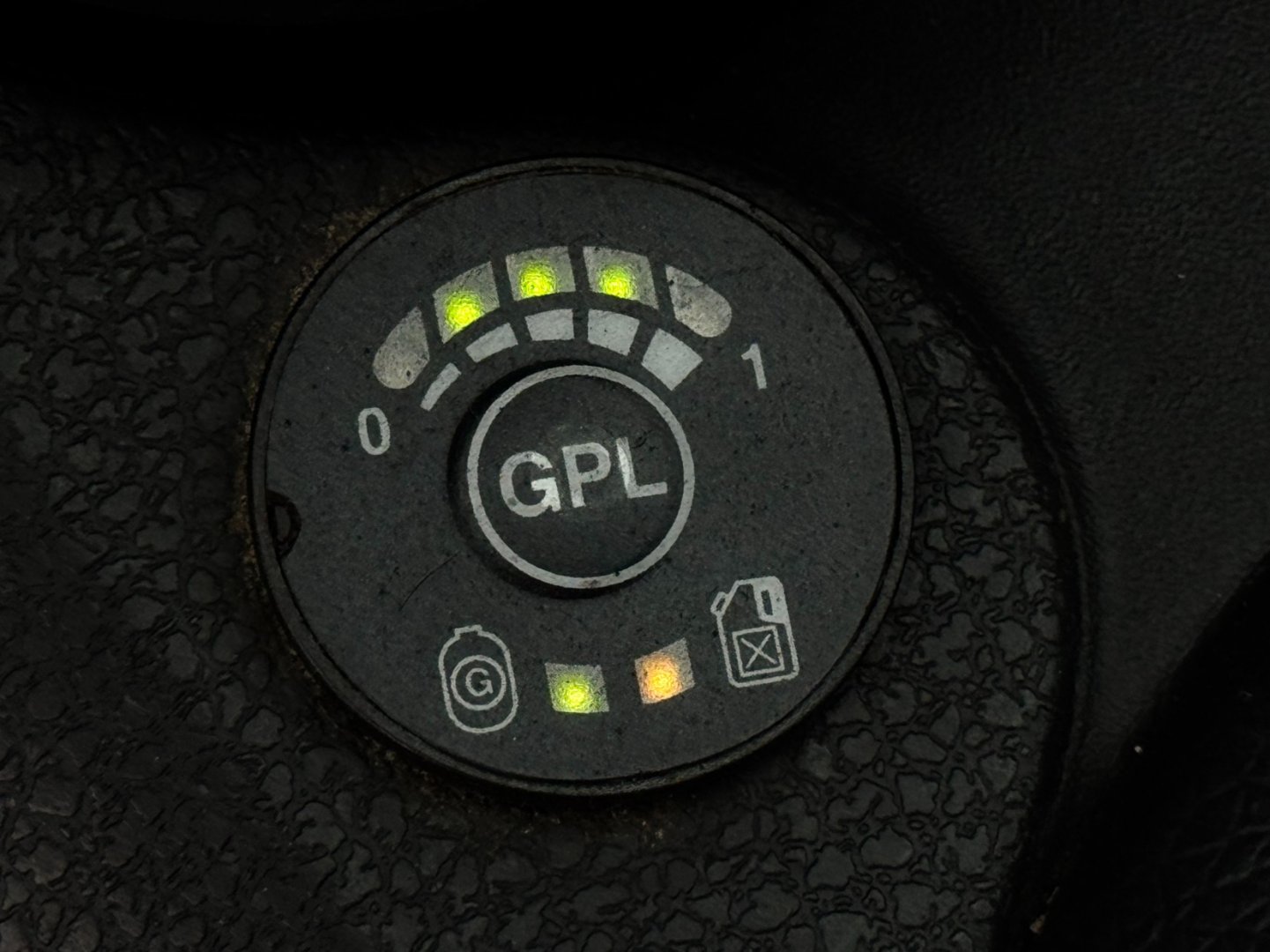 Dacia Logan 1.2i 55kW LPG, ČR původ, cebia
