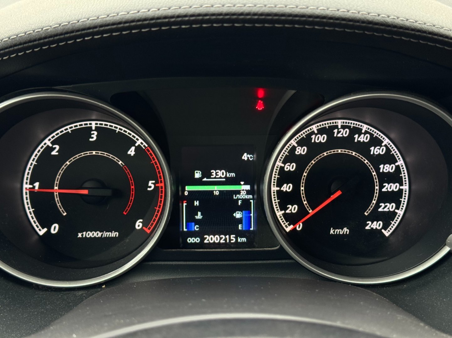 Mitsubishi Outlander 2.2Di-D 130kW 4x4, nez. topeni