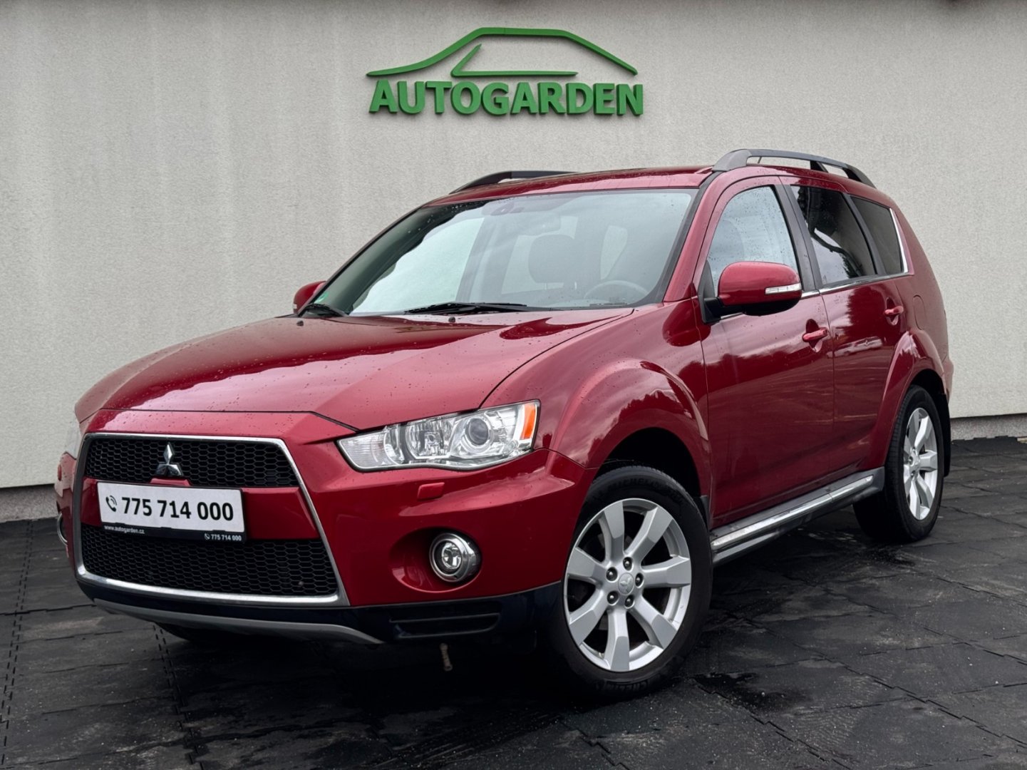 Mitsubishi Outlander 2.2Di-D 130kW 4x4, nez. topeni