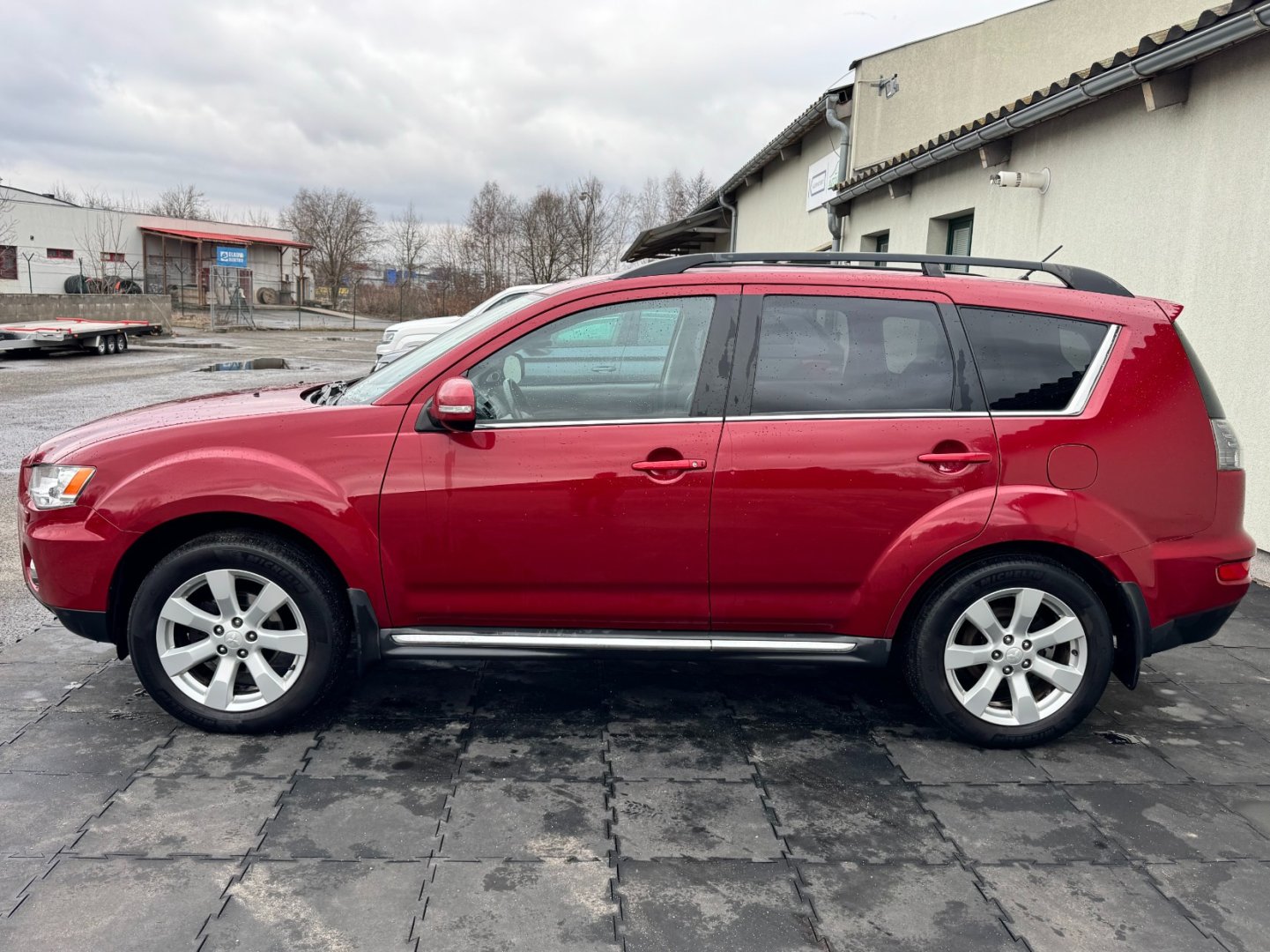 Mitsubishi Outlander 2.2Di-D 130kW 4x4, nez. topeni