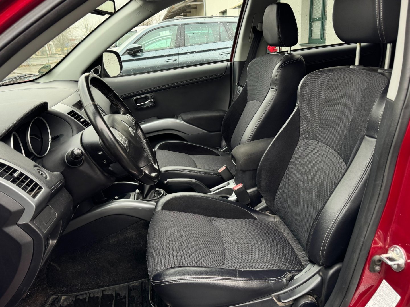Mitsubishi Outlander 2.2Di-D 130kW 4x4, nez. topeni
