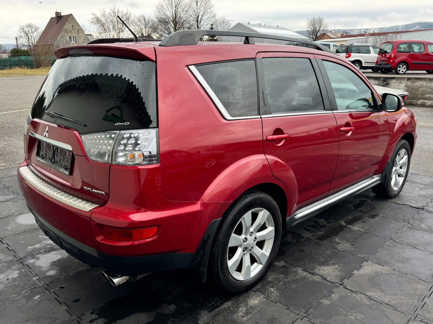 Mitsubishi Outlander 2.2Di-D 130kW 4x4, nez. topeni