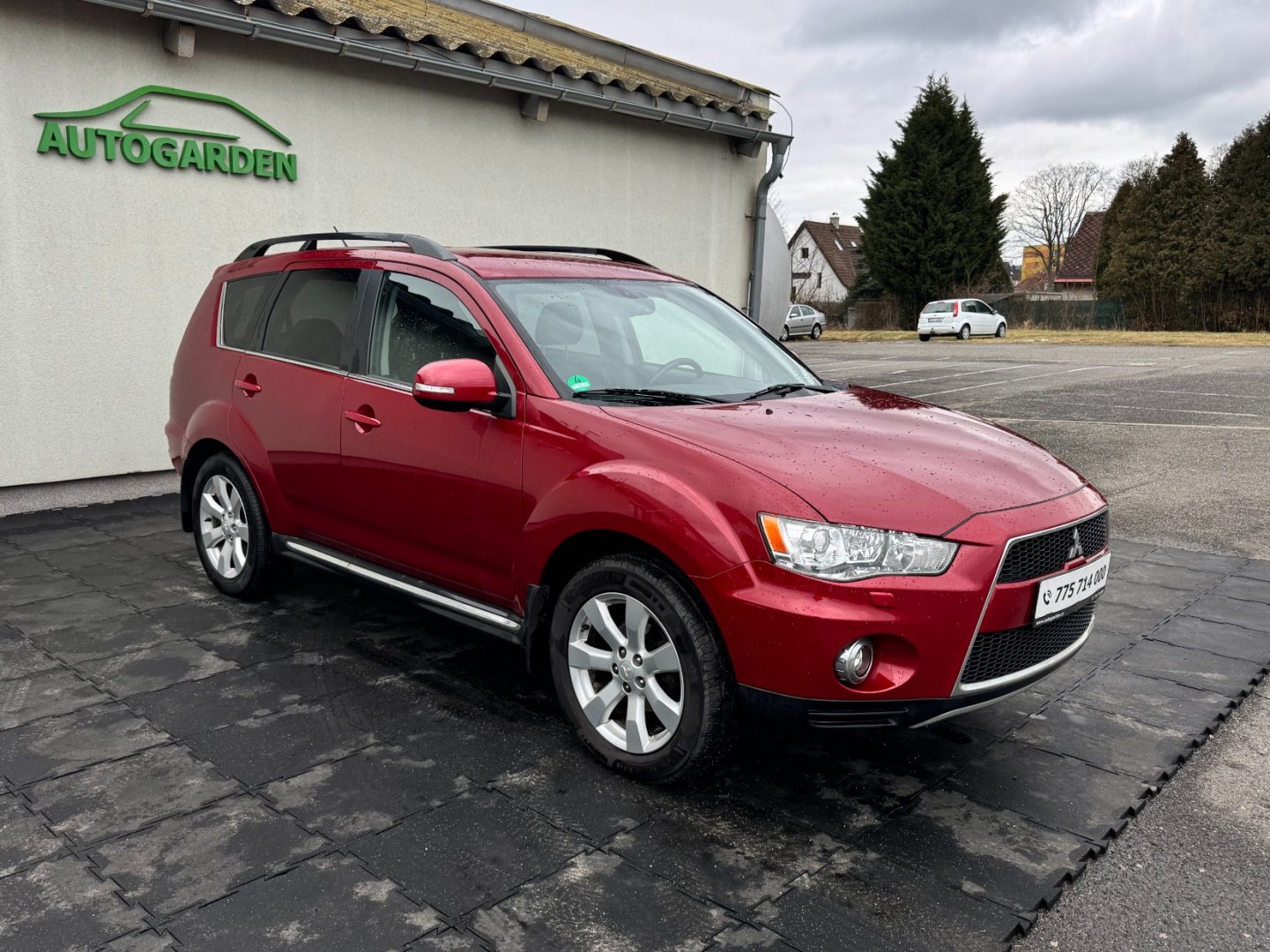 Mitsubishi Outlander 2.2Di-D 130kW 4x4, nez. topeni