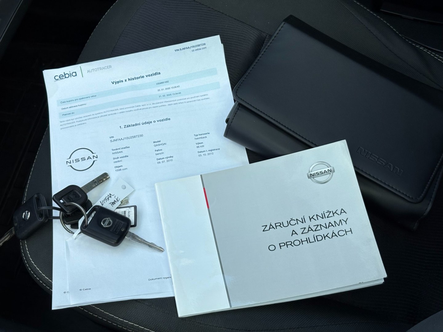 Nissan Qashqai 1.6i 86kW panorama 360kamery
