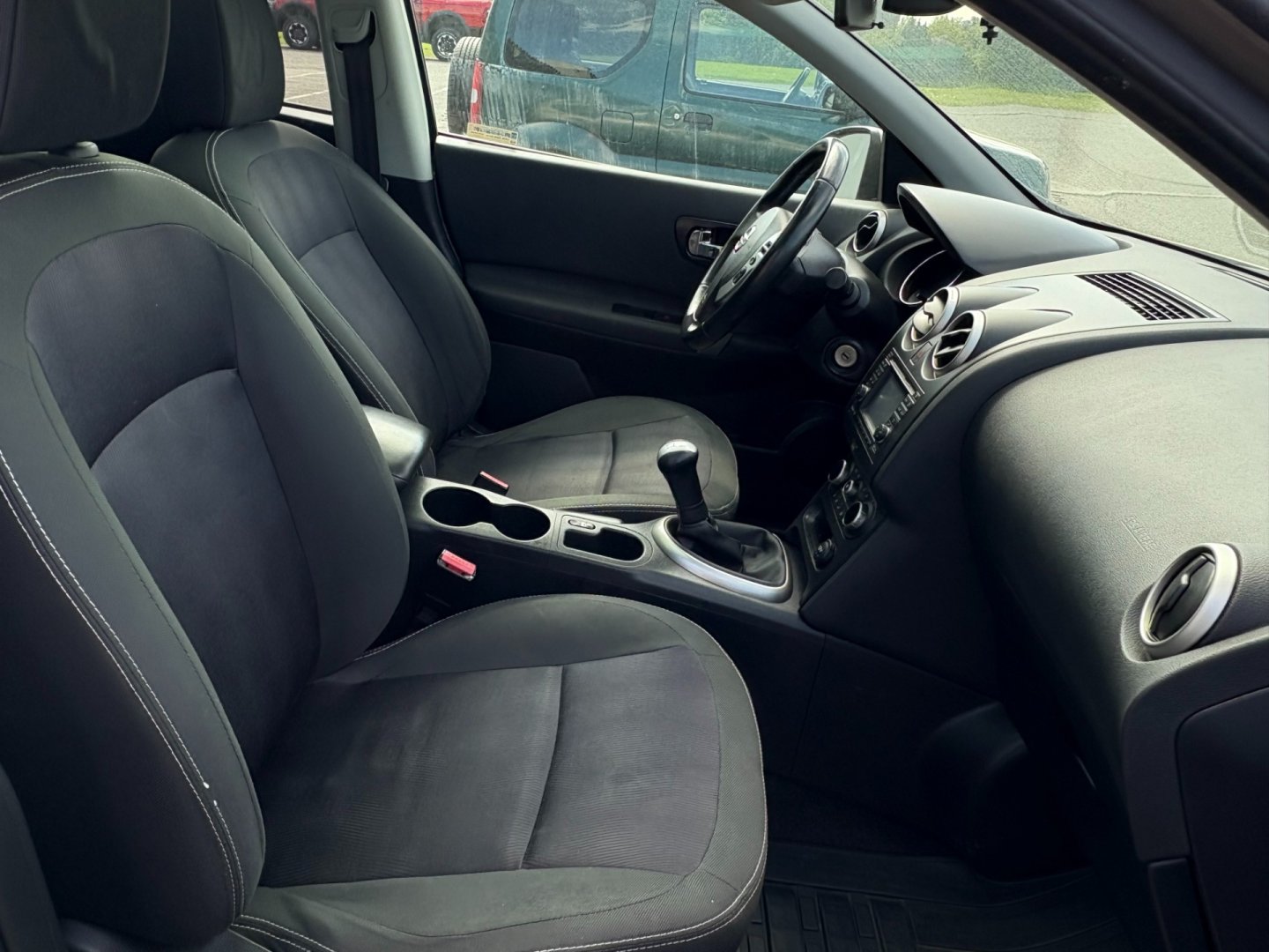 Nissan Qashqai 1.6i 86kW panorama 360kamery