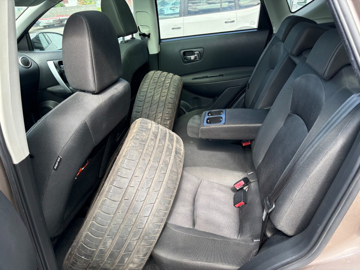 Nissan Qashqai 1.6i 86kW panorama 360kamery