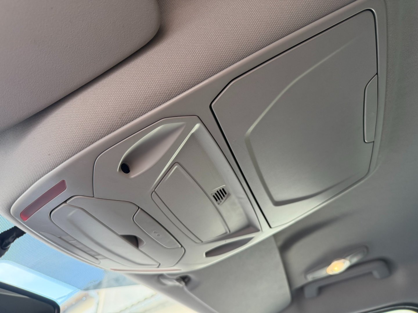 Ford S-MAX 2.0i 176kW ST Automat nová STK