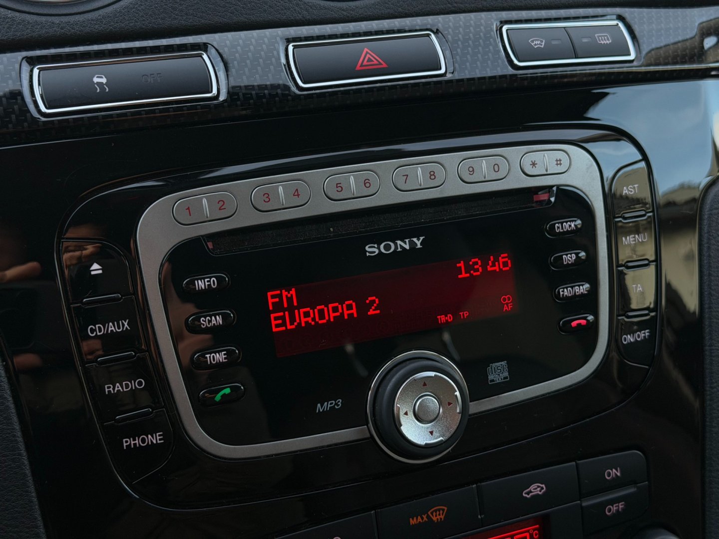 Ford S-MAX 2.0i 176kW ST Automat nová STK