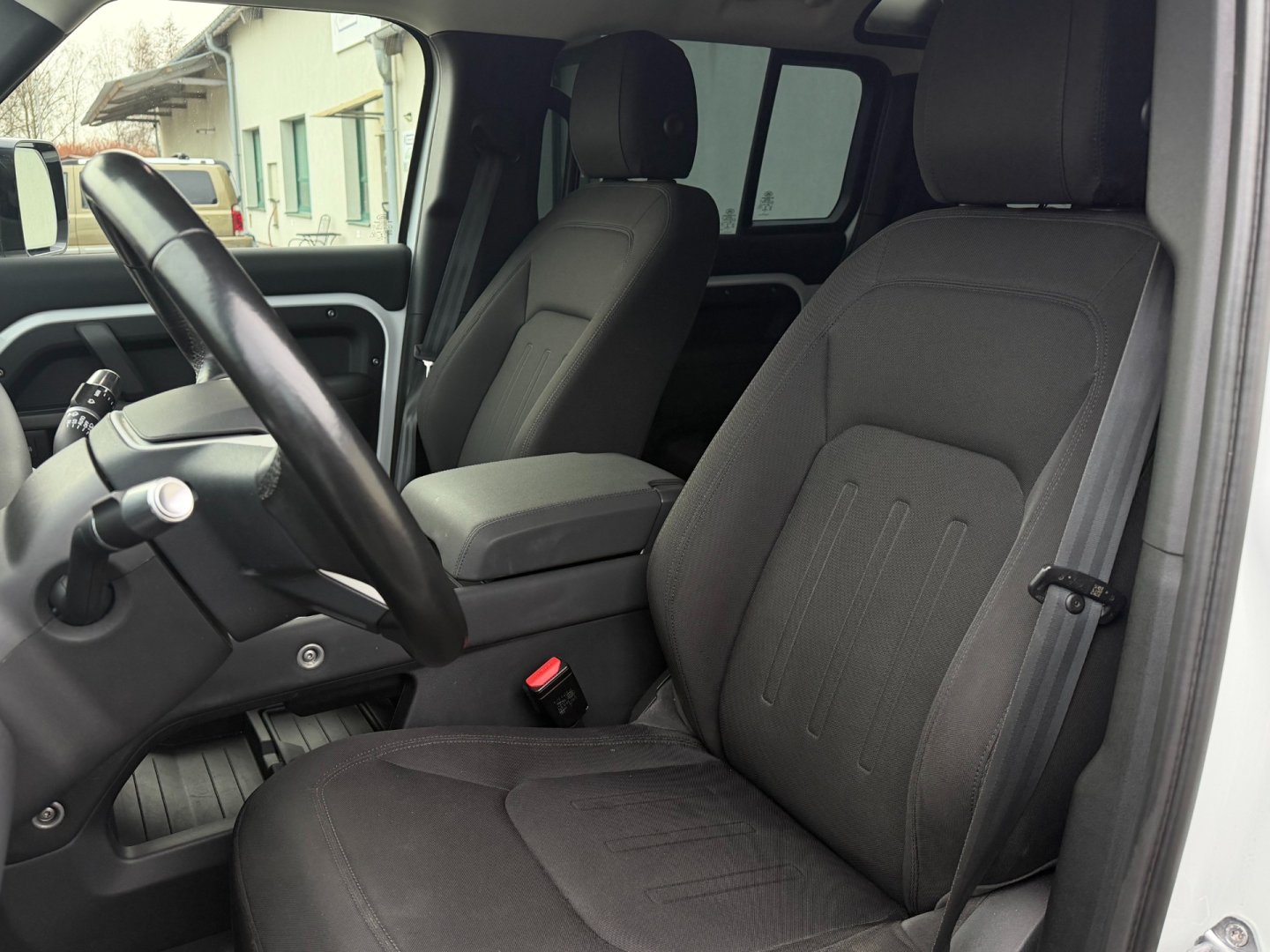 Land Rover Defender D240 177kW DPH záruka do 11/28