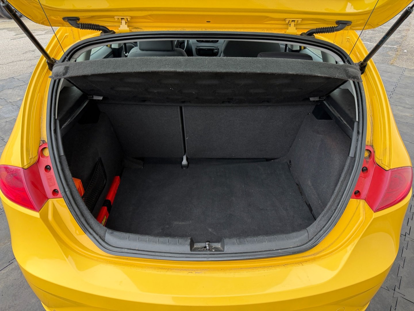 Seat Leon 2.0TDi 103kW, vyhr. sedadla