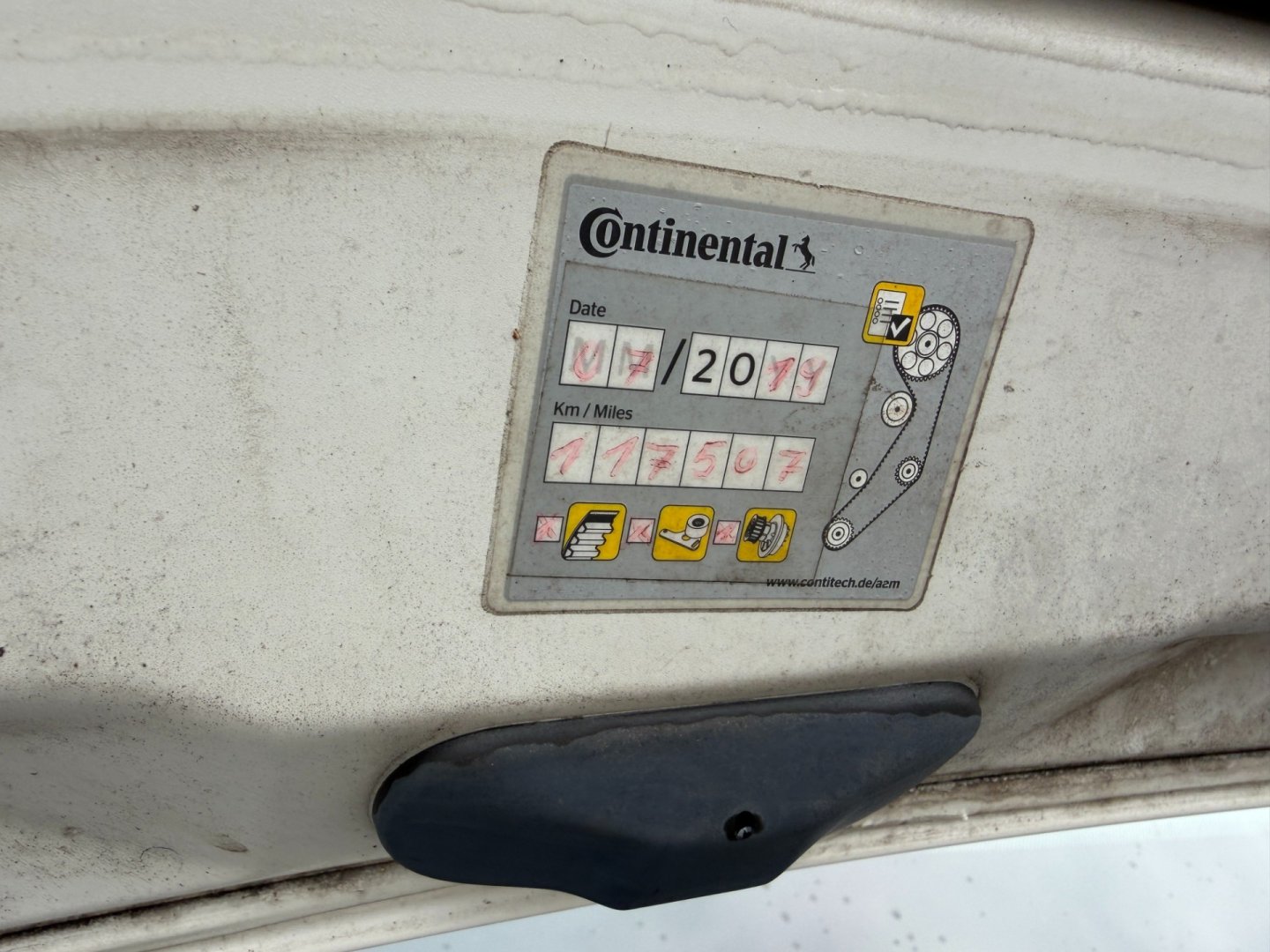 Volkswagen Touran 2.0 TDi 103kW R-Line, xenony