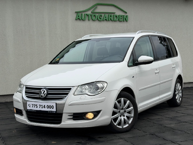 Volkswagen Touran 2.0 TDi 103kW R-Line, xenony