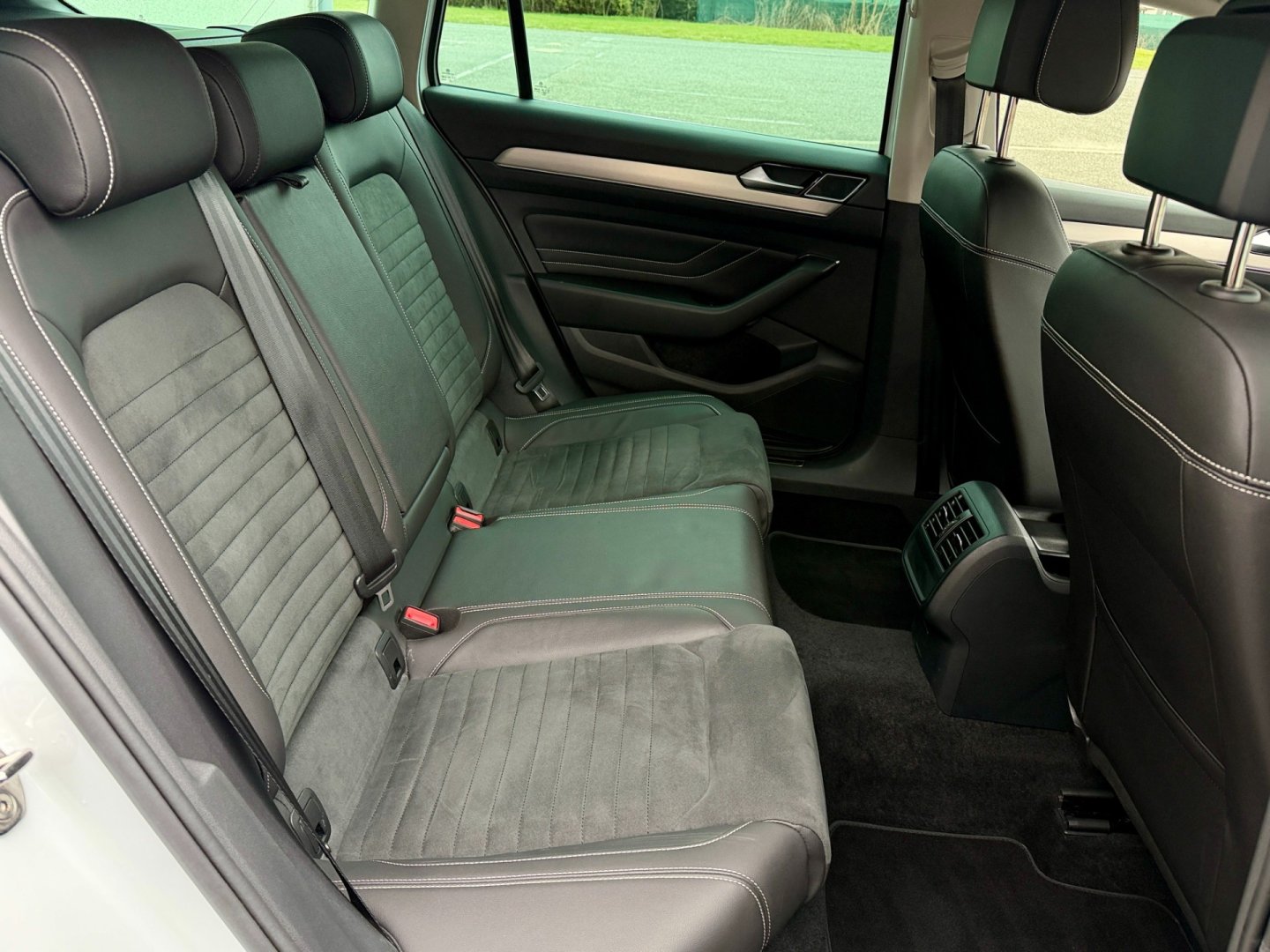 Volkswagen Passat 2.0TDi 110kW DSG Virtual, kůže