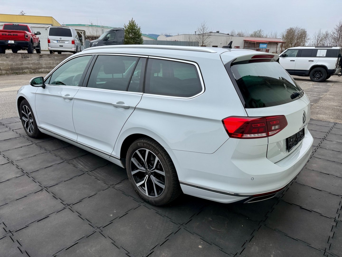 Volkswagen Passat 2.0TDi 110kW DSG Virtual, kůže