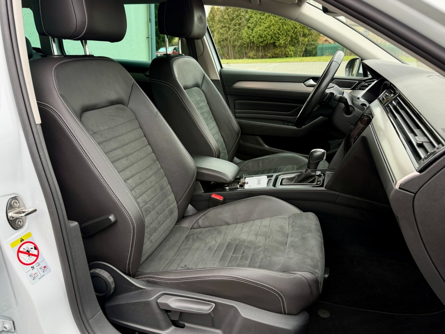 Volkswagen Passat 2.0TDi 110kW DSG Virtual, kůže