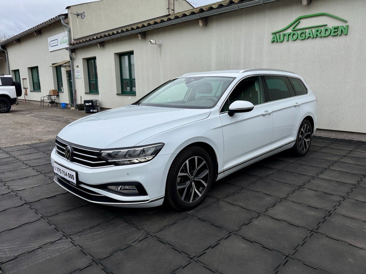Volkswagen Passat 2.0TDi 110kW DSG Virtual, kůže