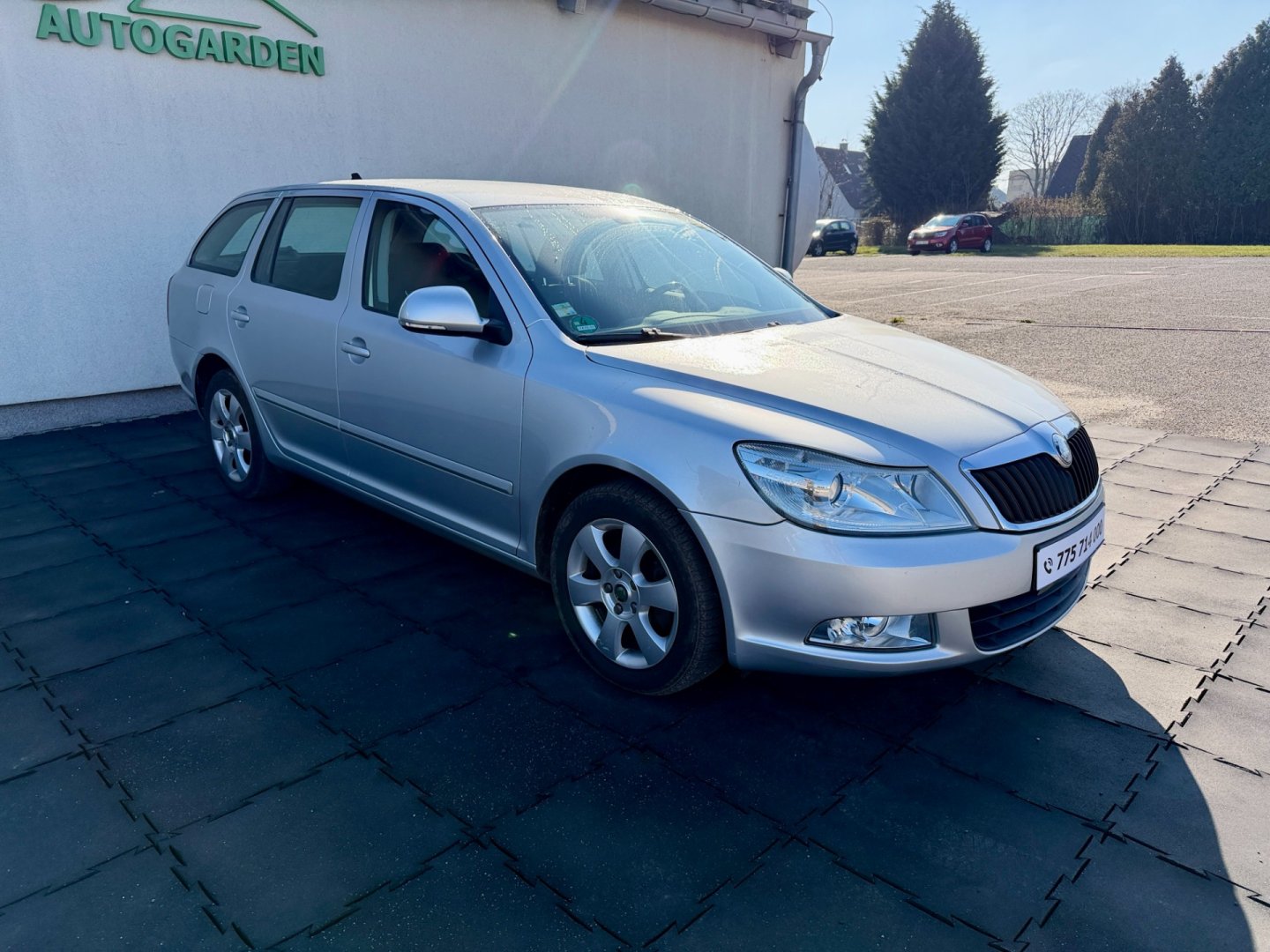 Škoda Octavia 2.0TDi 103kW výhřevy, navigace