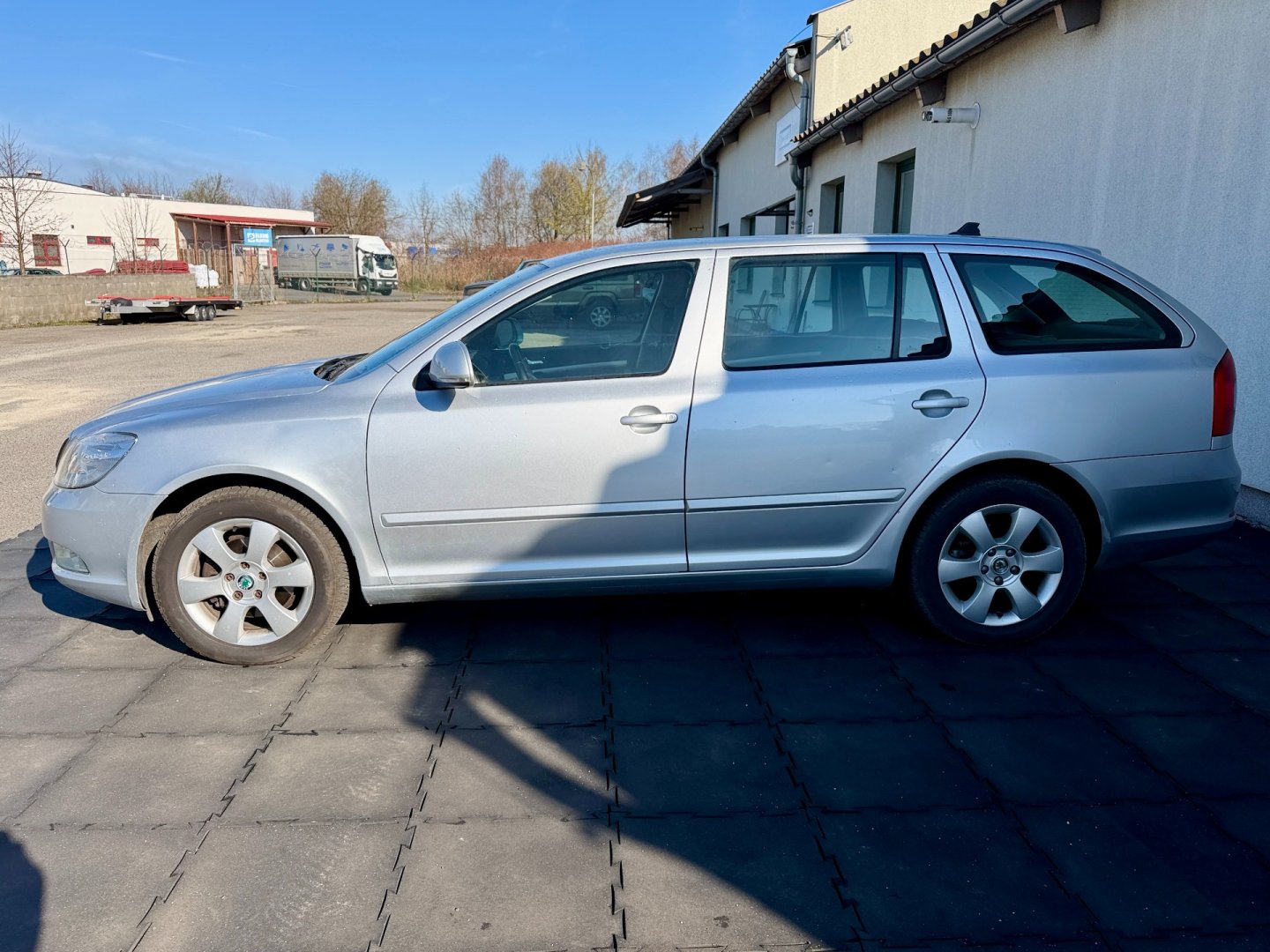 Škoda Octavia 2.0TDi 103kW výhřevy, navigace