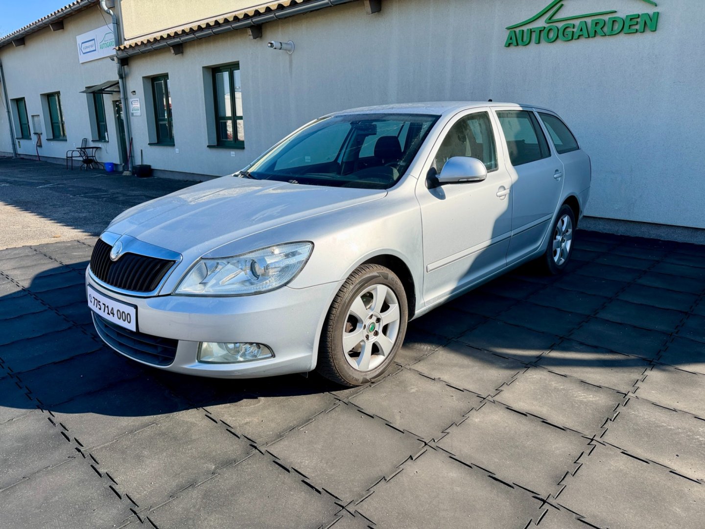 Škoda Octavia 2.0TDi 103kW výhřevy, navigace