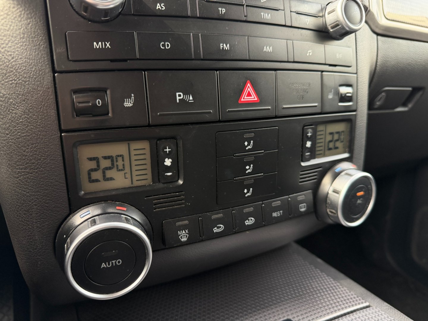 Volkswagen Touareg 3.0TDi 176kW manuál, pružiny