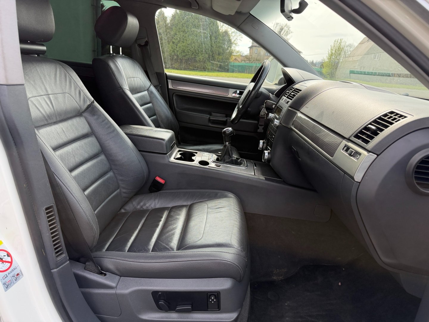 Volkswagen Touareg 3.0TDi 176kW manuál, pružiny