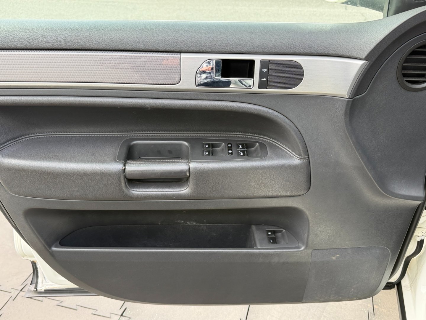 Volkswagen Touareg 3.0TDi 176kW manuál, pružiny