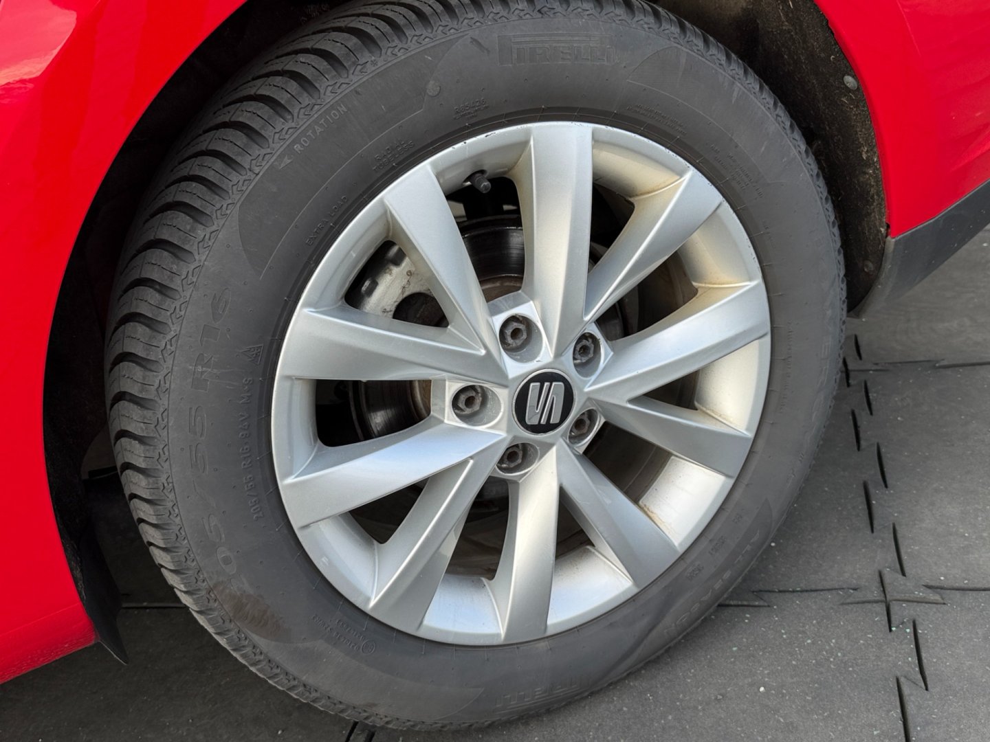 Seat Leon 1.2TSi 81kW ČR, nehavarované