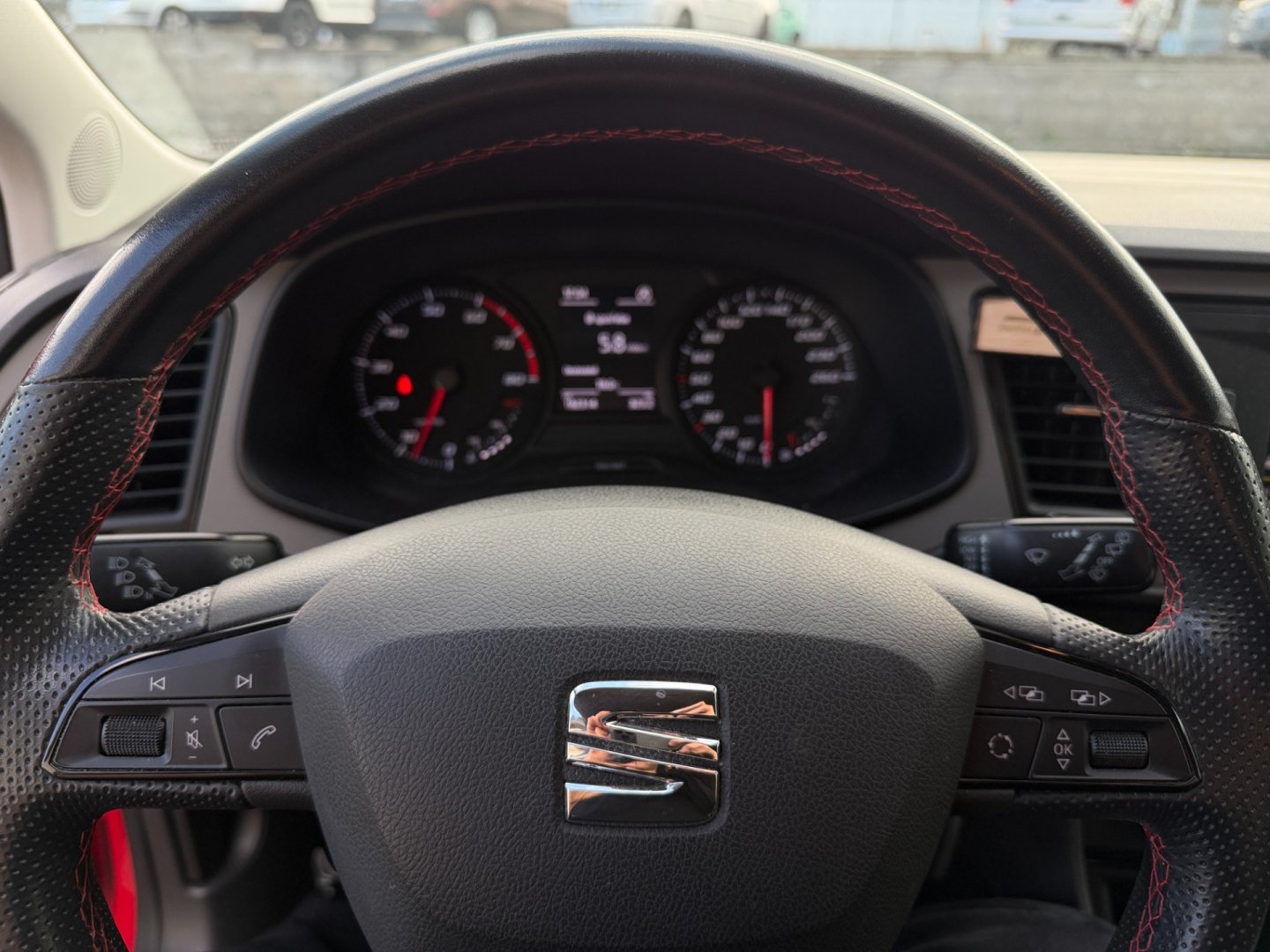 Seat Leon 1.2TSi 81kW ČR, nehavarované