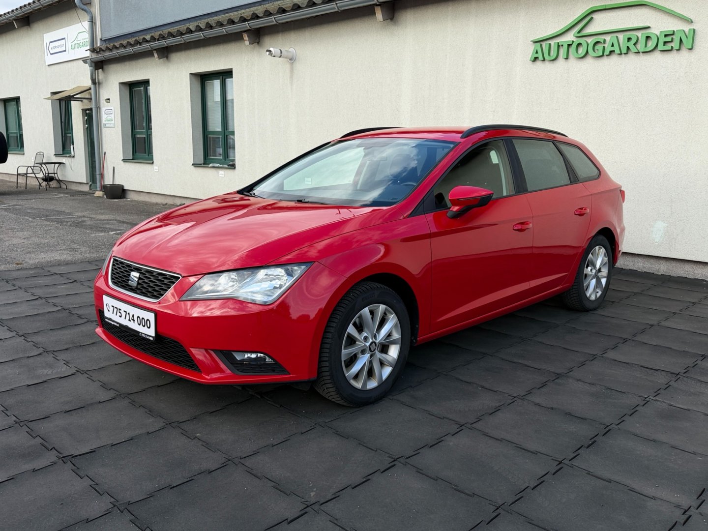Seat Leon 1.2TSi 81kW ČR, nehavarované