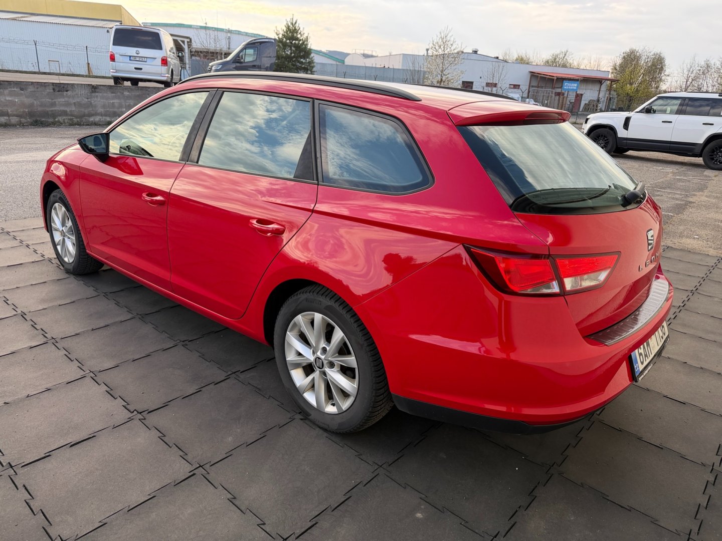 Seat Leon 1.2TSi 81kW ČR, nehavarované