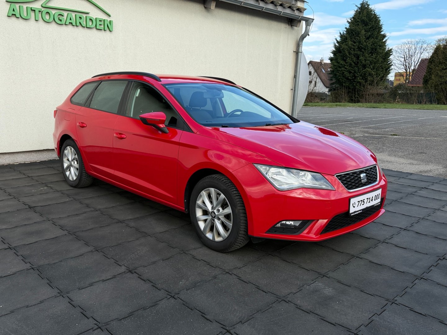 Seat Leon 1.2TSi 81kW ČR, nehavarované