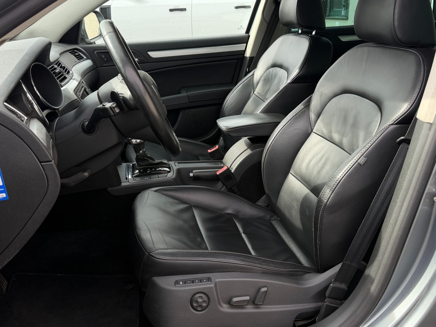 Škoda Superb 2.0TDi 125kW DSG Elegance, TZ