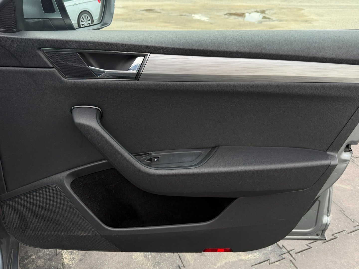 Škoda Superb 2.0TDi 147kW 4x4 DSG ACC