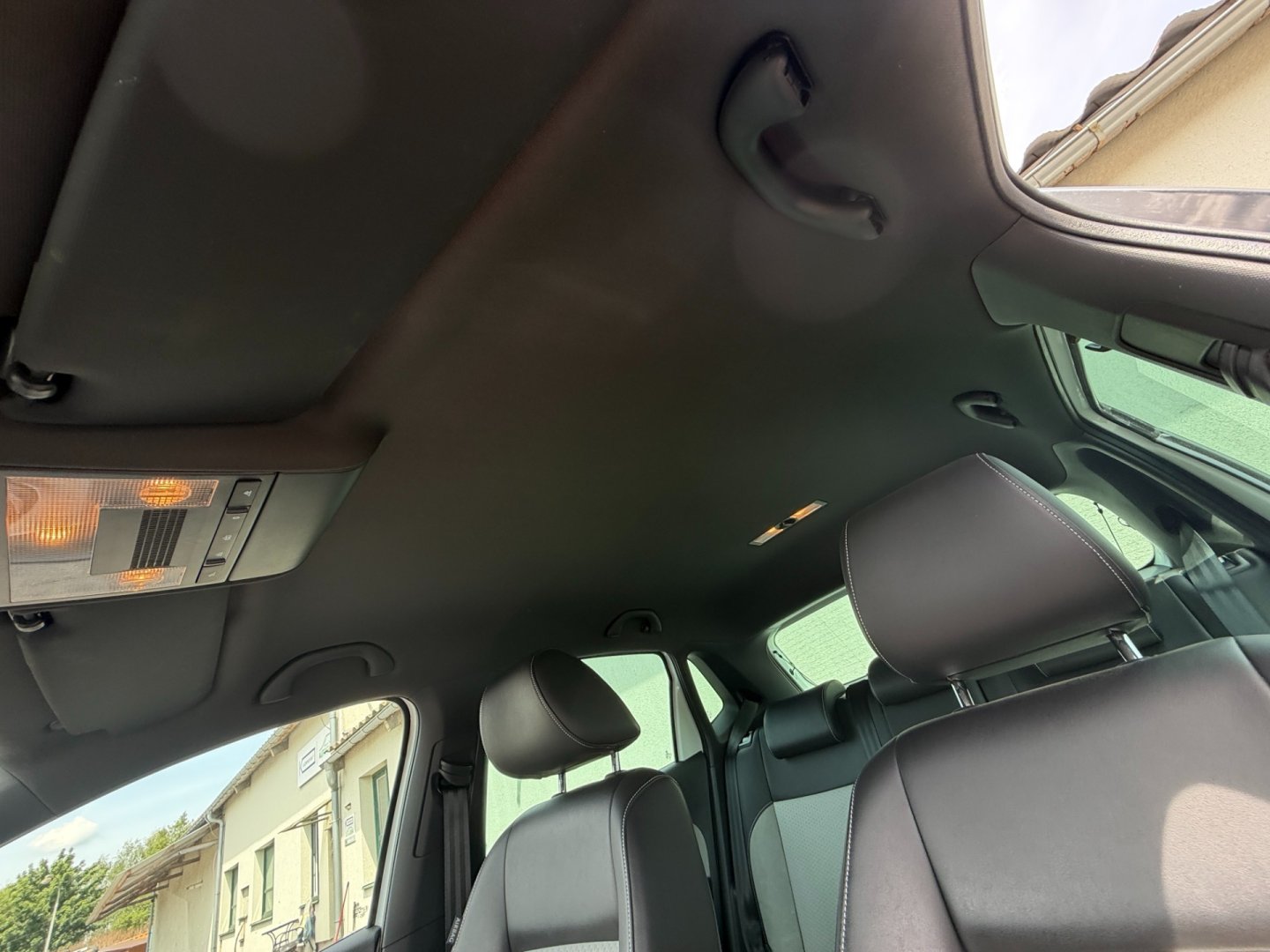 Volkswagen Polo Cross 1.4i 16V - perleť - TOP