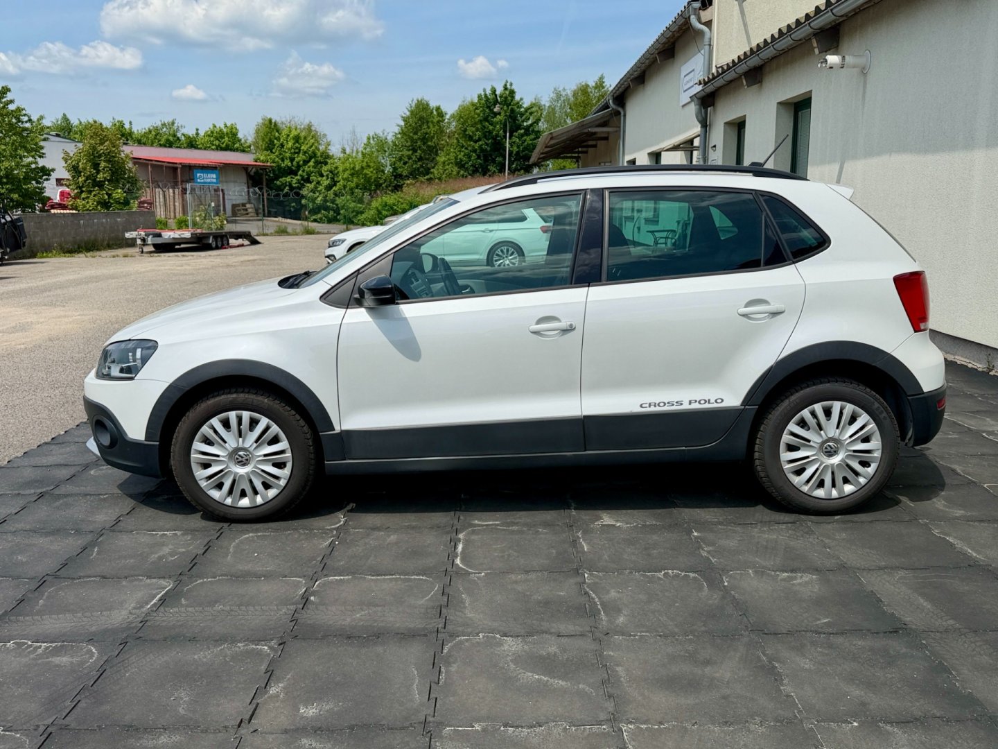 Volkswagen Polo Cross 1.4i 16V - perleť - TOP