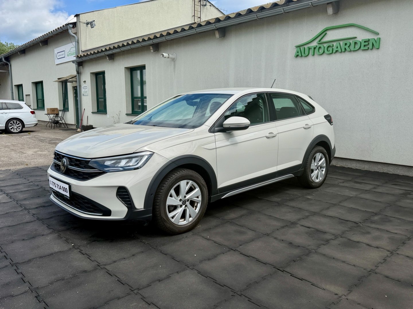 Volkswagen Taigo 1.0TSi ACC, Line & Side, Navi