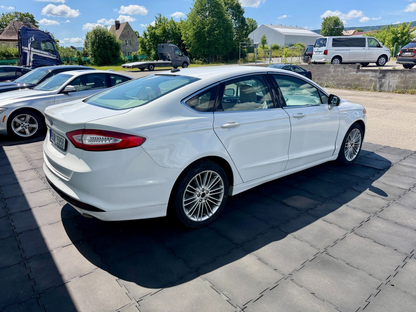 Ford Mondeo 2.0i 176kW automat, US