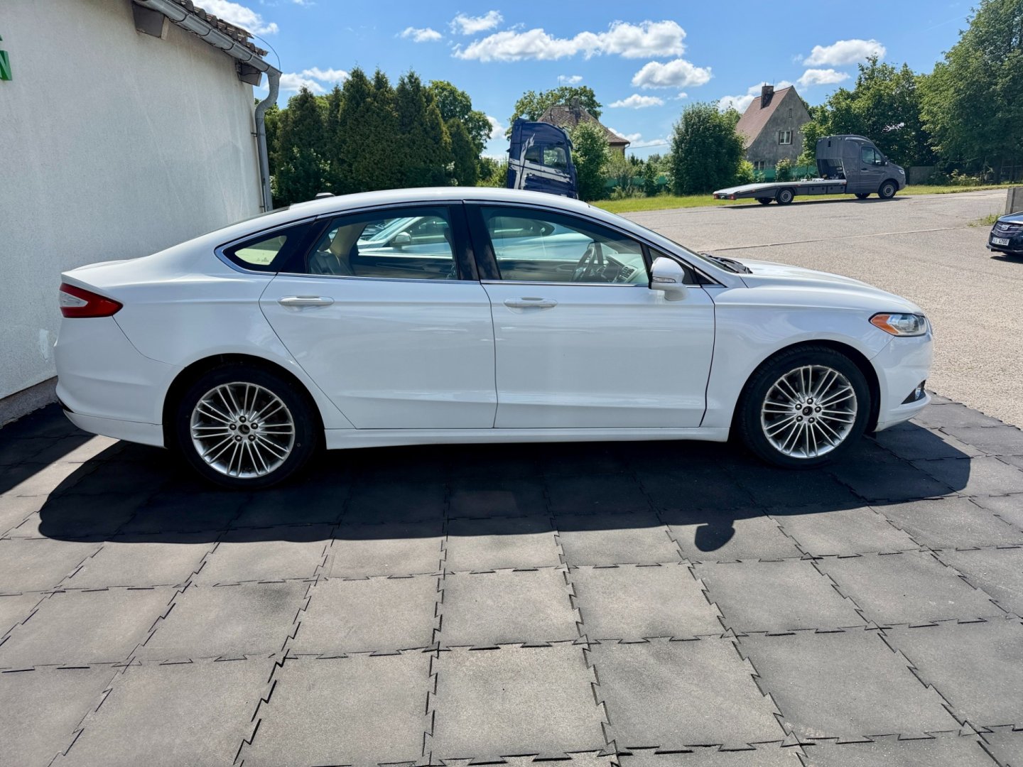 Ford Mondeo 2.0i 176kW automat, US