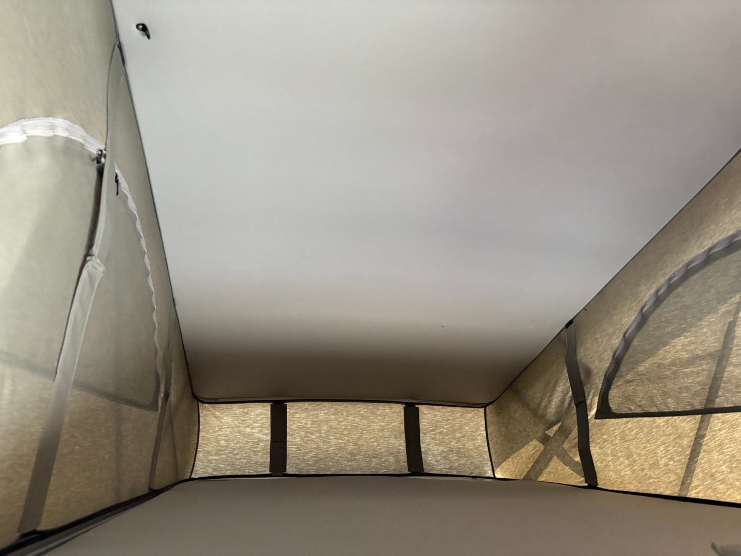 Volkswagen T6 2.0TDi  Camp Roof, nez. topení