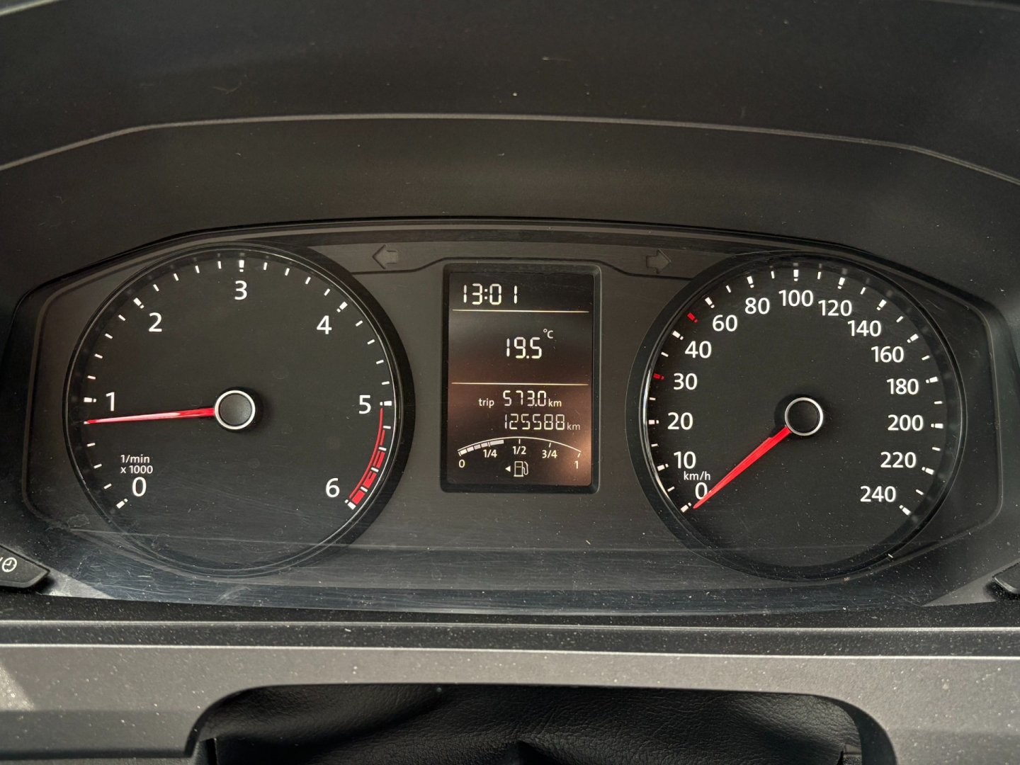 Volkswagen T6 2.0TDi  Camp Roof, nez. topení