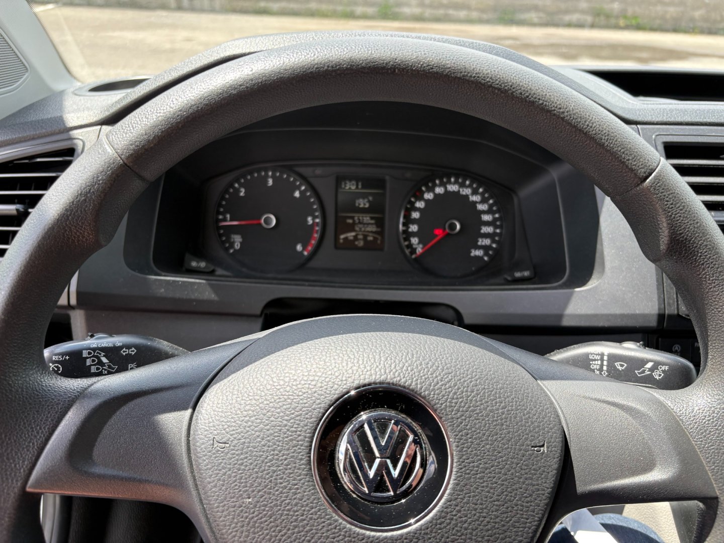 Volkswagen T6 2.0TDi  Camp Roof, nez. topení
