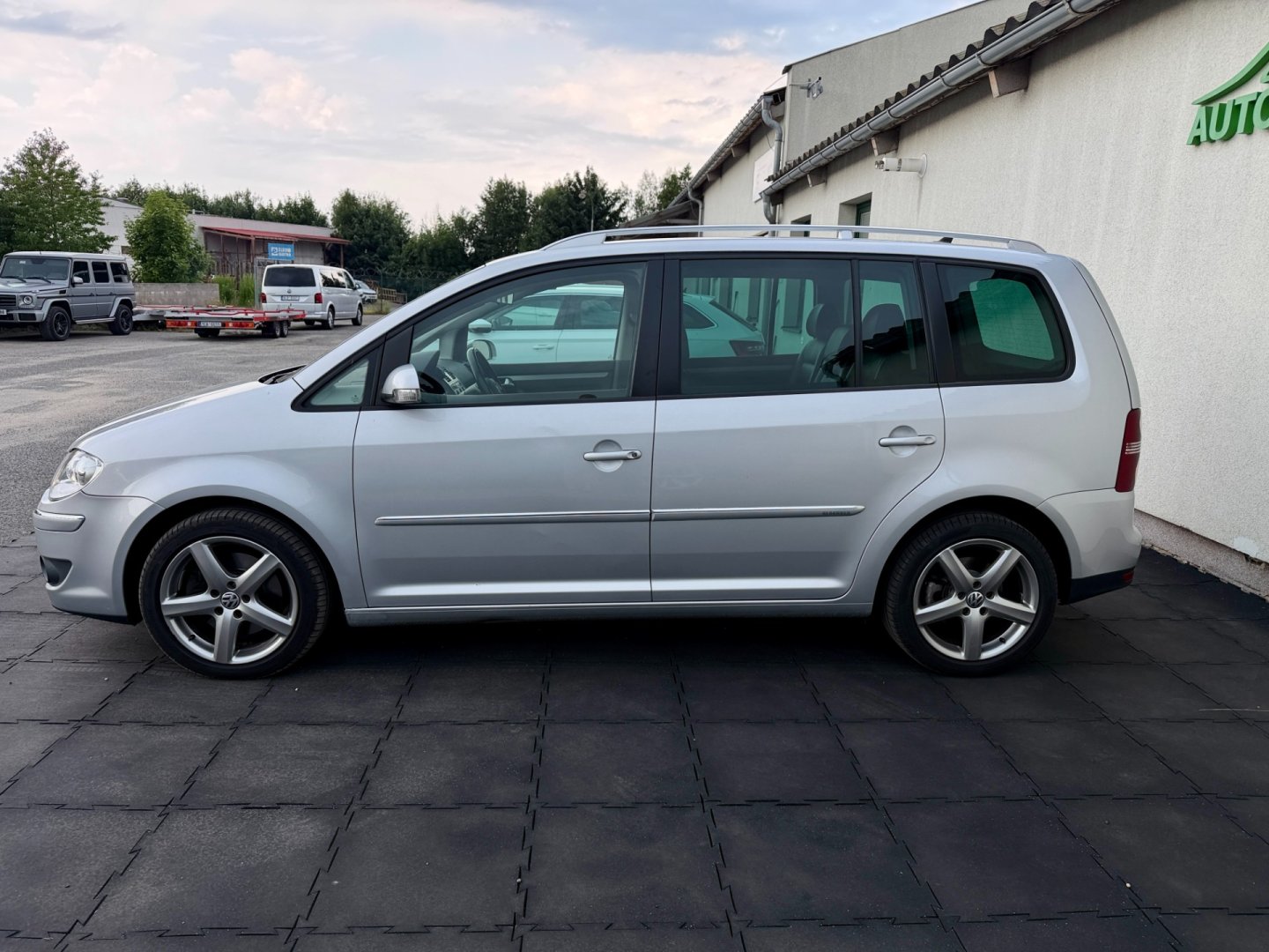 Volkswagen Touran 2.0TDi 125kW kůže, NAVi, tažné