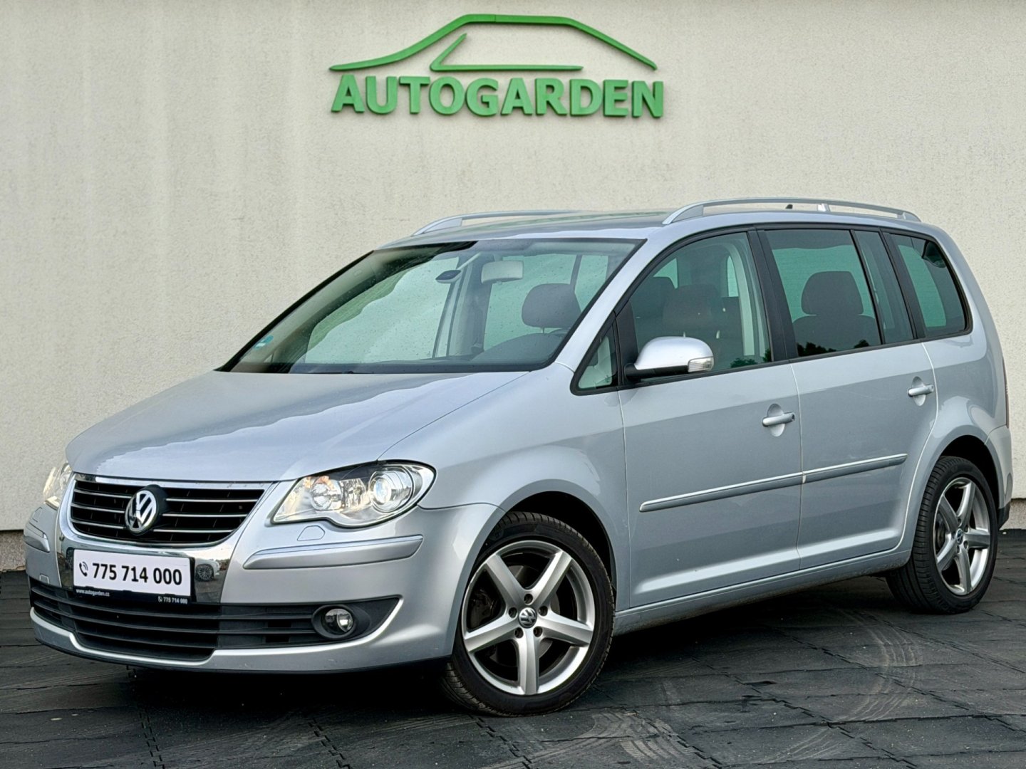 Volkswagen Touran 2.0TDi 125kW kůže, NAVi, tažné