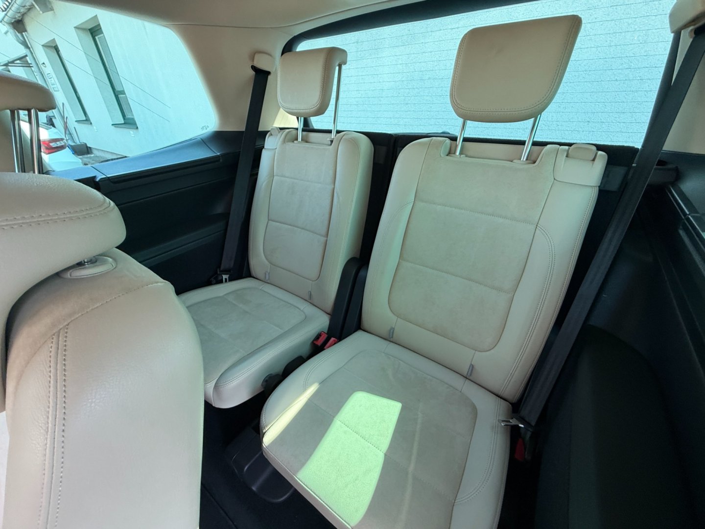 Volkswagen Sharan 2.0TDi 130kW 7míst DCC, ČR
