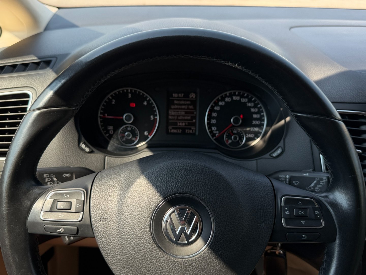 Volkswagen Sharan 2.0TDi 130kW 7míst DCC, ČR