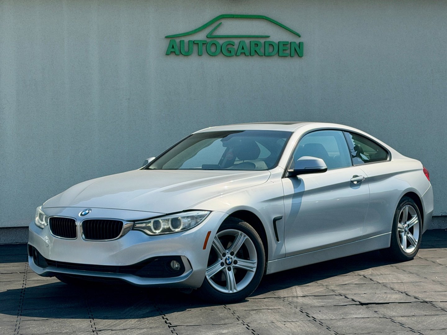 BMW Řada 4 428i X-drive automat